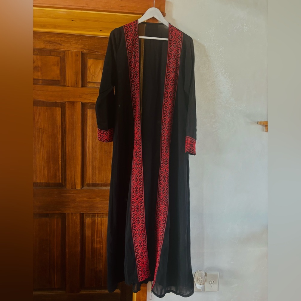 Beautiful Embroidered Robe - Picture 2 of 5